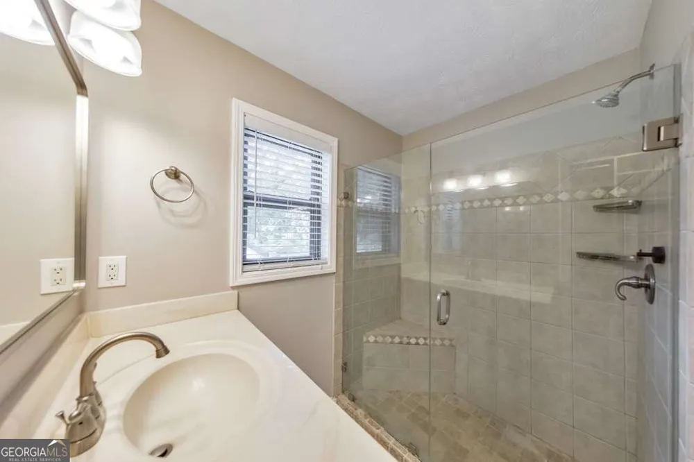 3701 Thornwood WAY Marietta, GA 30062