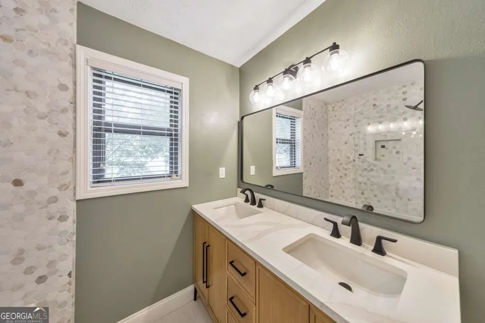 3701 Thornwood WAY Marietta, GA 30062