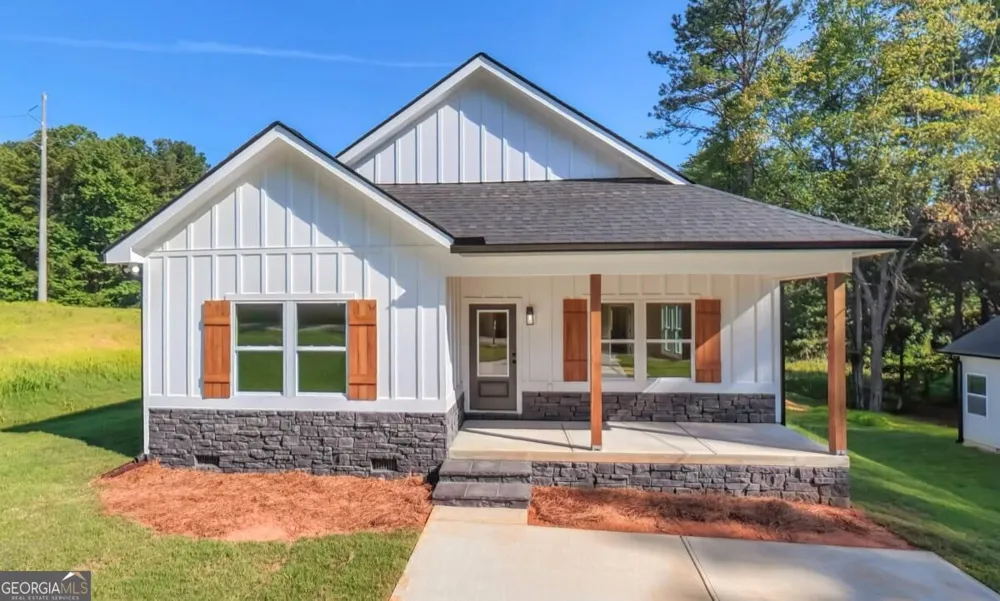 1118 Whispering Hills DR Bremen, GA 30110