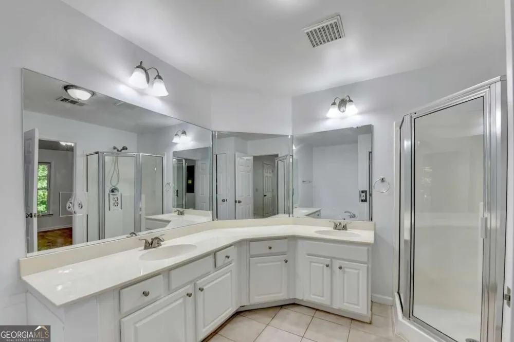 5510 Stonewood CT Norcross, GA 30093
