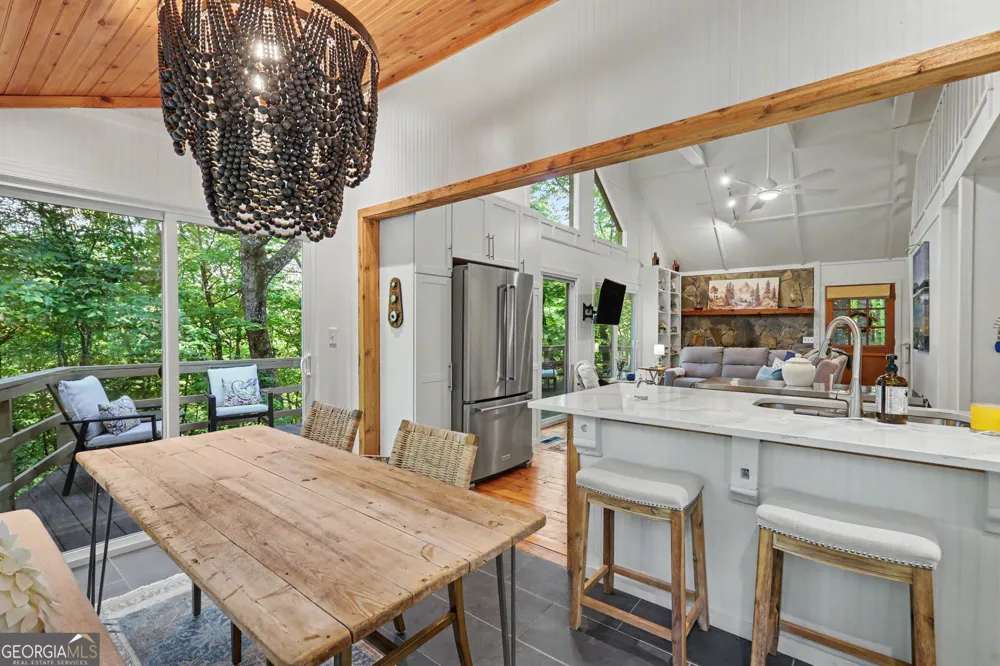 122 Navigator LN Tiger, GA 30576