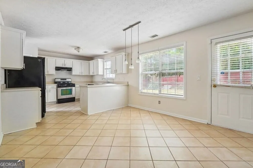 4255 Old House DR Conley, GA 30288