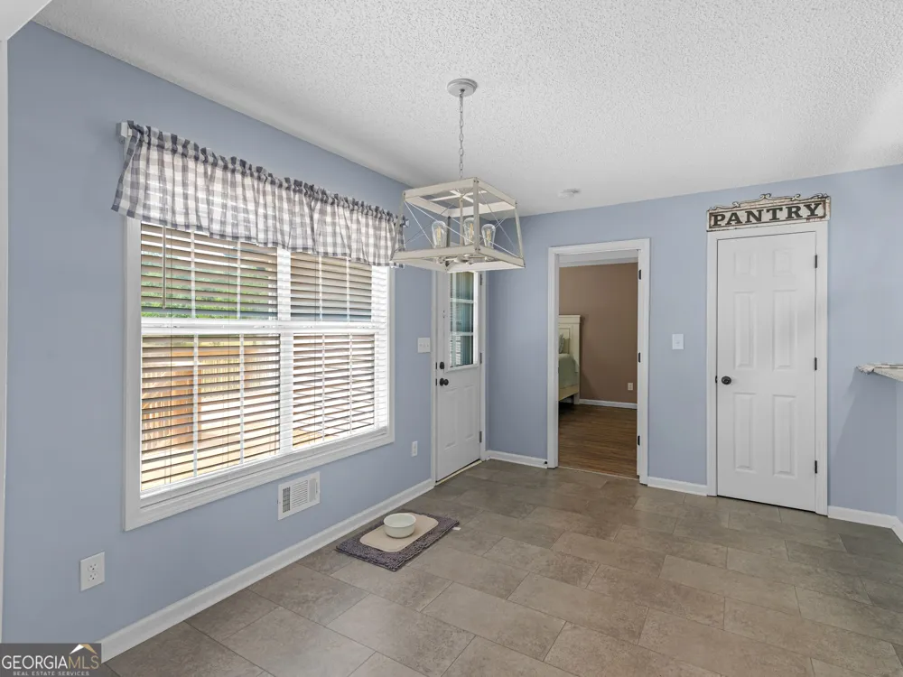 420 Colvin DR Locust Grove, GA 30248