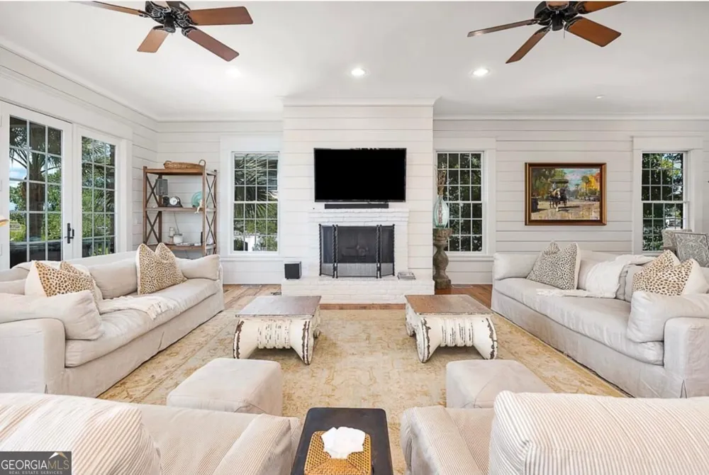 2212 Ocean RD St. Simons, GA 31522