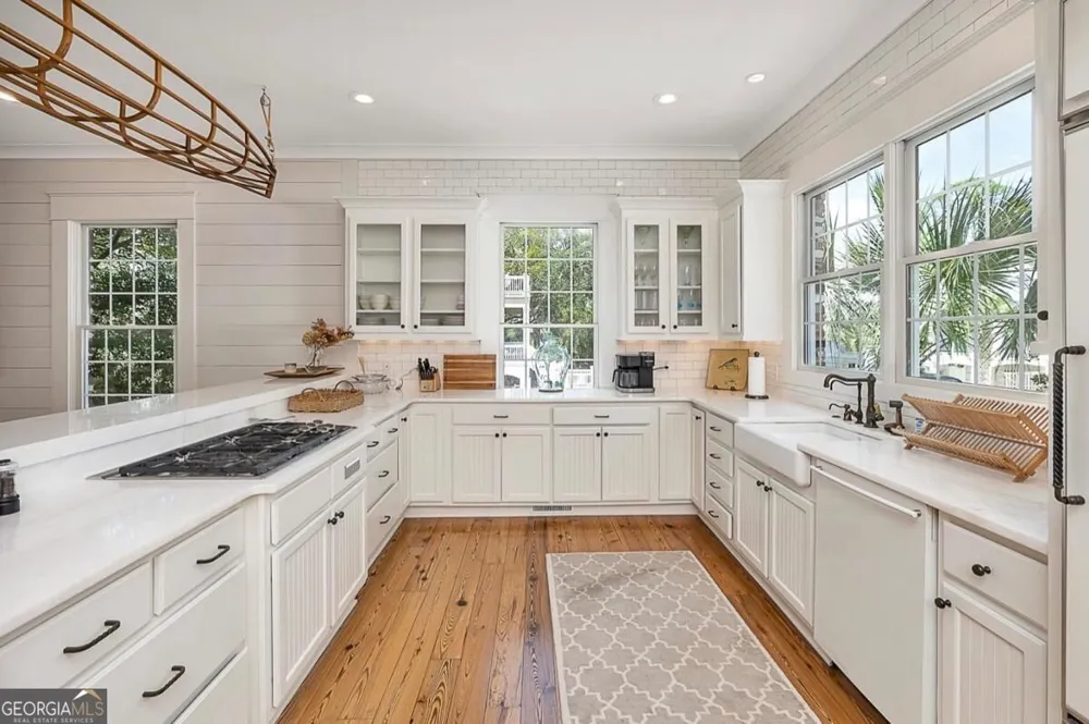 2212 Ocean RD St. Simons, GA 31522