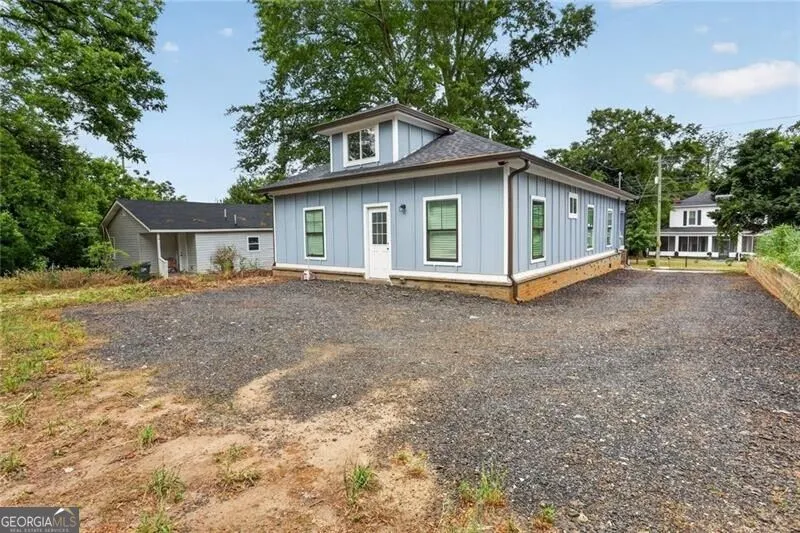 607 E Solomon ST Griffin, GA 30223
