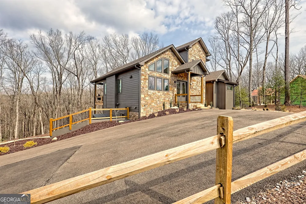 804 Settlers Ridge RD Ellijay, GA 30540