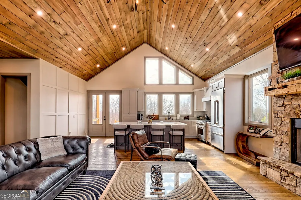 804 Settlers Ridge RD Ellijay, GA 30540