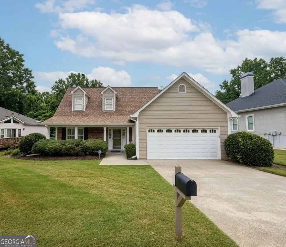 215 Brittany Chase Fayetteville, GA 30214