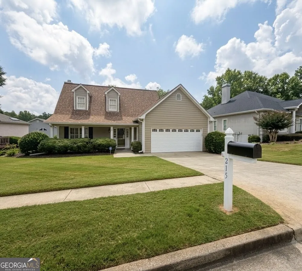 215 Brittany Chase Fayetteville, GA 30214