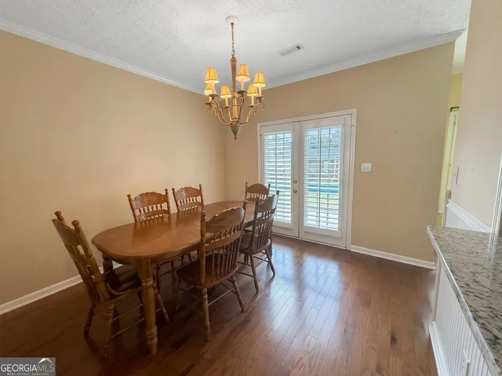 215 Brittany Chase Fayetteville, GA 30214