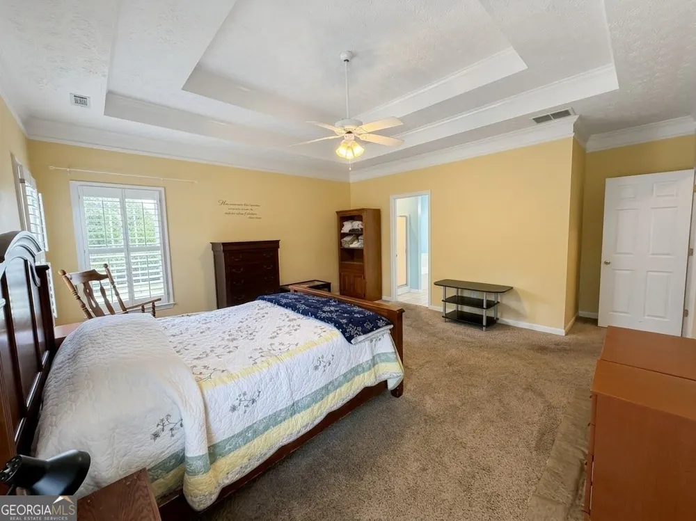 215 Brittany Chase Fayetteville, GA 30214
