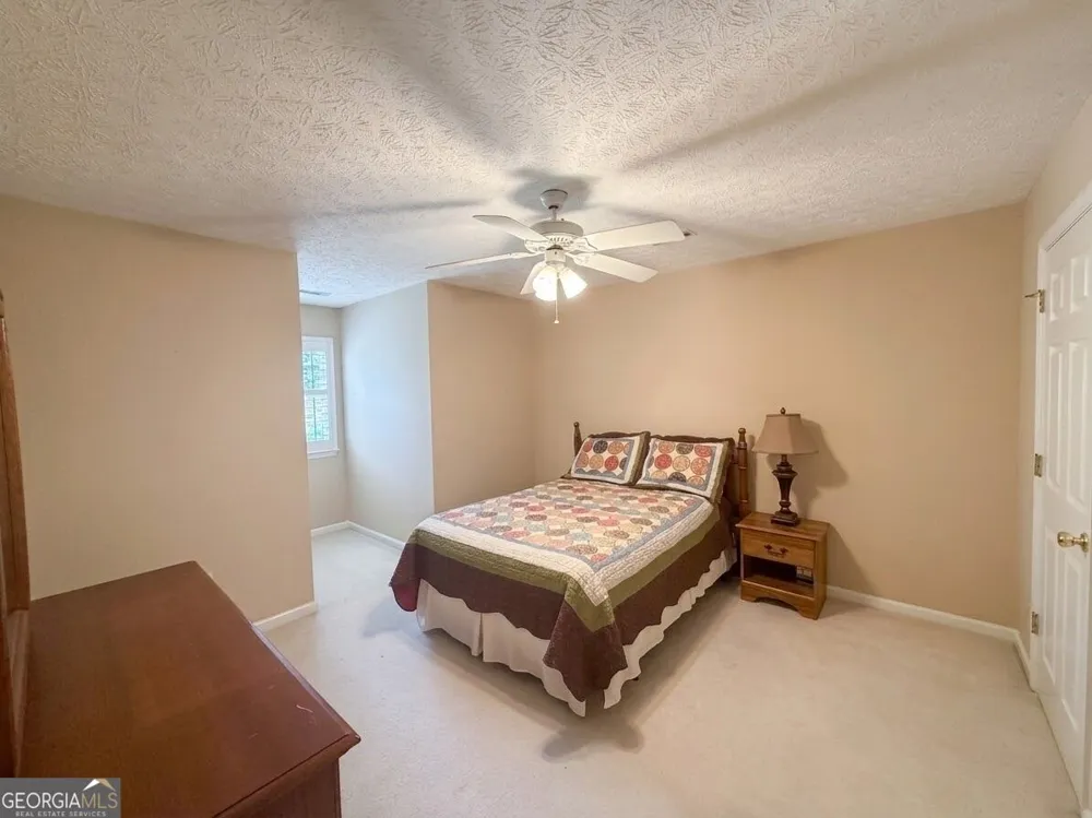 215 Brittany Chase Fayetteville, GA 30214