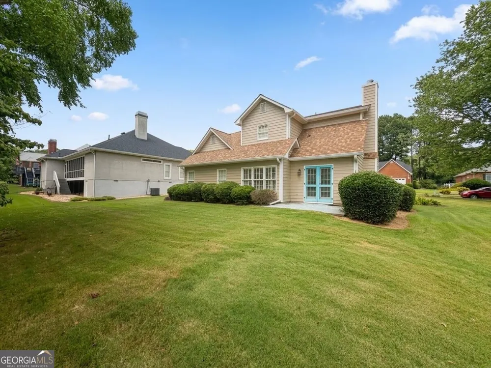 215 Brittany Chase Fayetteville, GA 30214