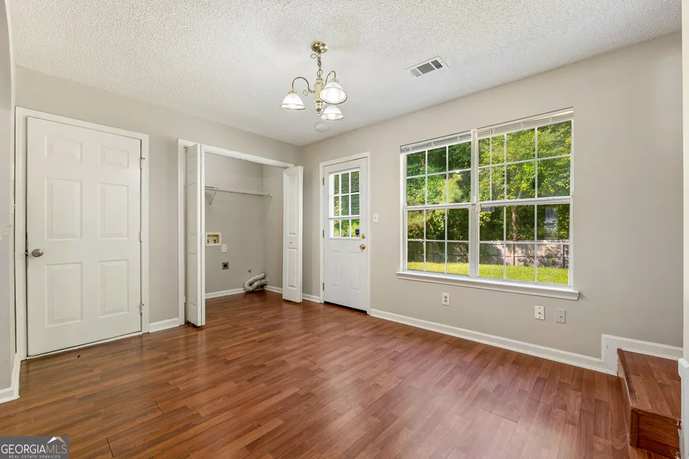 6783 Saganaw DR Rex, GA 30273