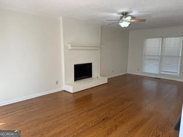 35 Chatsworth CIR Newnan, GA 30265