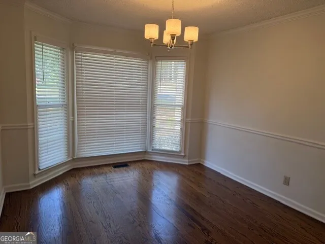 35 Chatsworth CIR Newnan, GA 30265