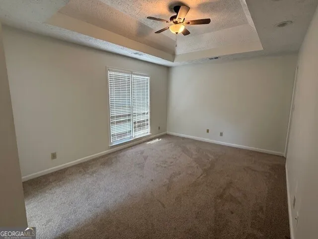 35 Chatsworth CIR Newnan, GA 30265