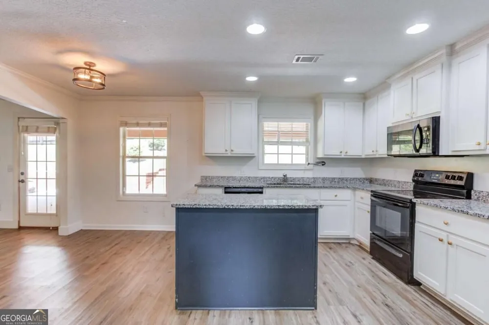 731 Peachtree RD Jefferson, GA 30549