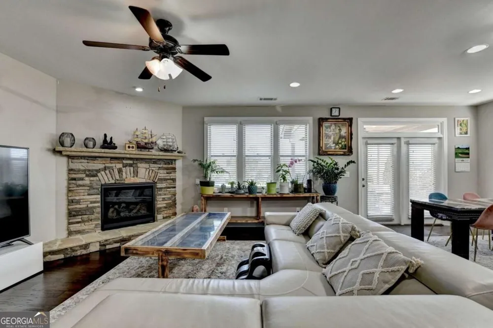 4111 Woodward Walk LN Suwanee, GA 30024