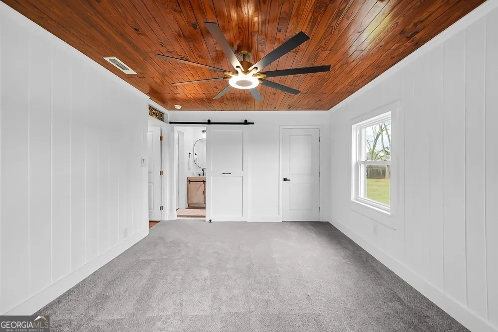 1015 Sid Hunter RD Senoia, GA 30276