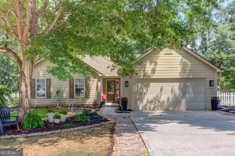 1023 Laurel Green LN