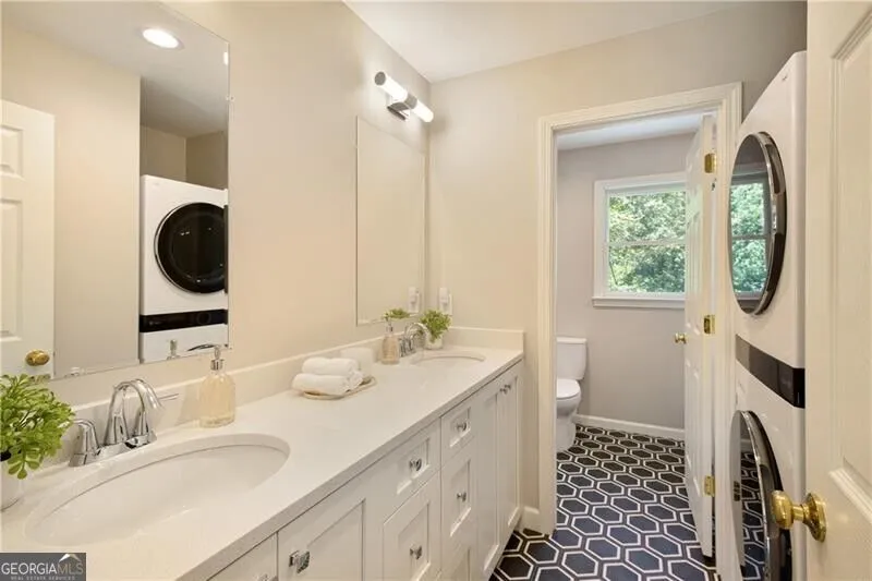 1175 Jennifer Oaks DR Alpharetta, GA 30004