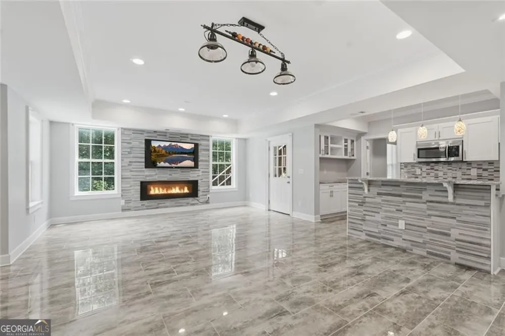 770 Glastonbury CT Cumming, GA 30041