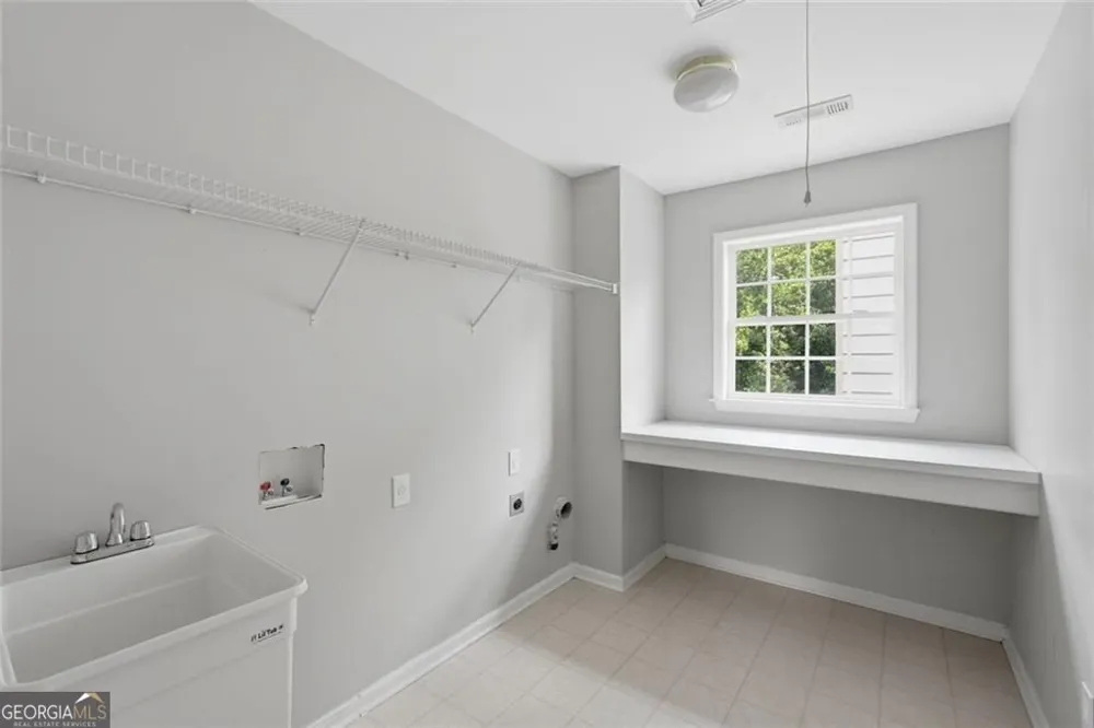 770 Glastonbury CT Cumming, GA 30041