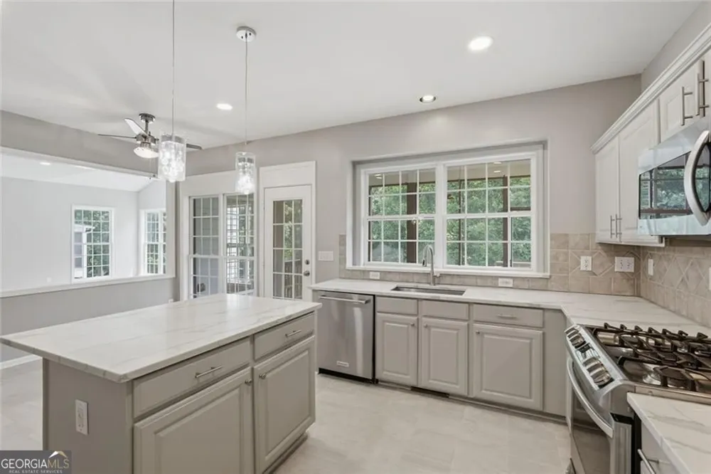 770 Glastonbury CT Cumming, GA 30041