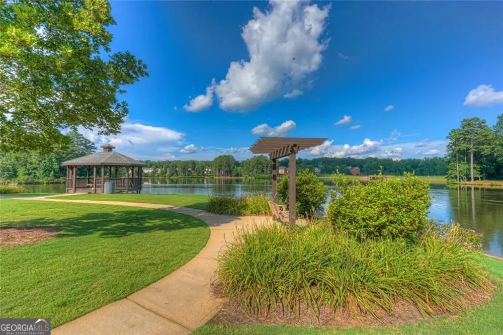 770 Glastonbury CT Cumming, GA 30041