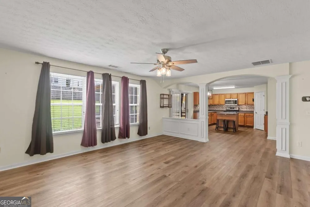 2137 Black Oak LN Ellenwood, GA 30294