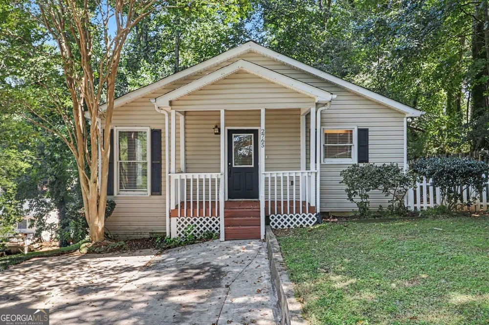 2765 Poplar LN Cumming, GA 30041