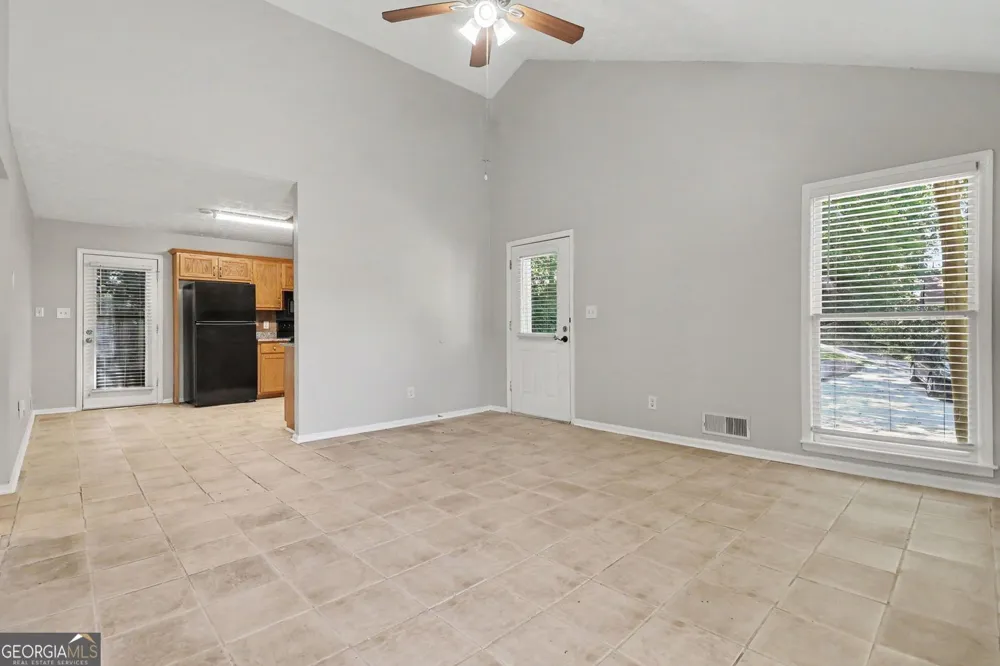 2765 Poplar LN Cumming, GA 30041