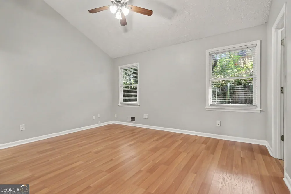 2765 Poplar LN Cumming, GA 30041