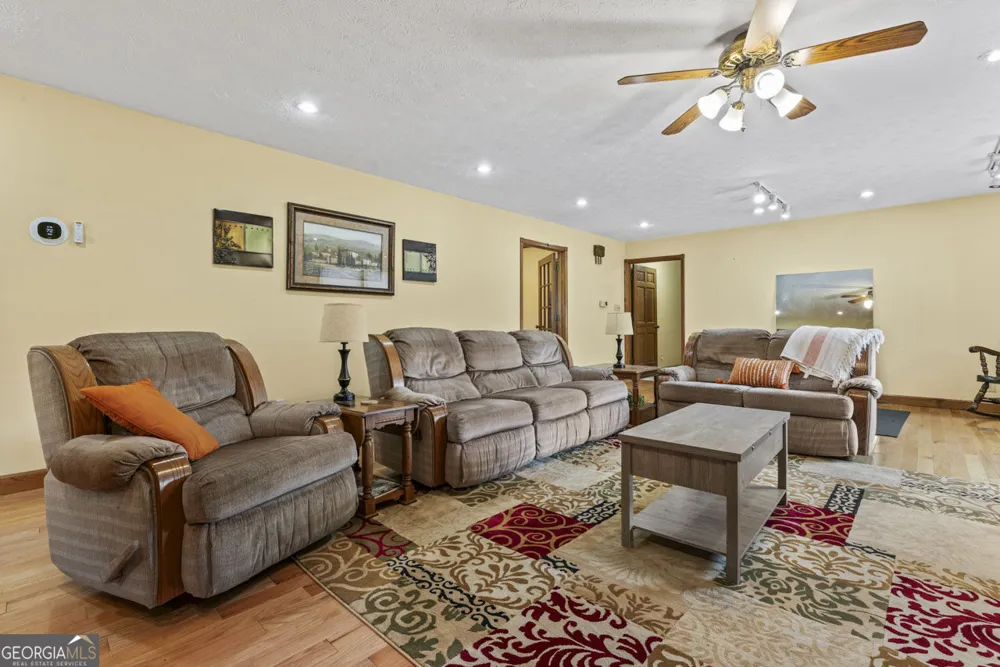 161 Minter DR Hampton, GA 30228