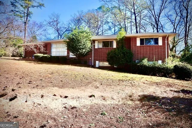 100 Brett AVE Warner Robins, GA 31088