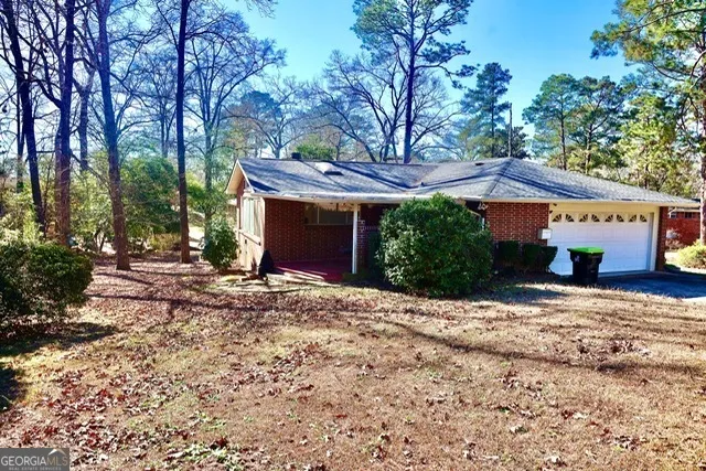 100 Brett AVE Warner Robins, GA 31088