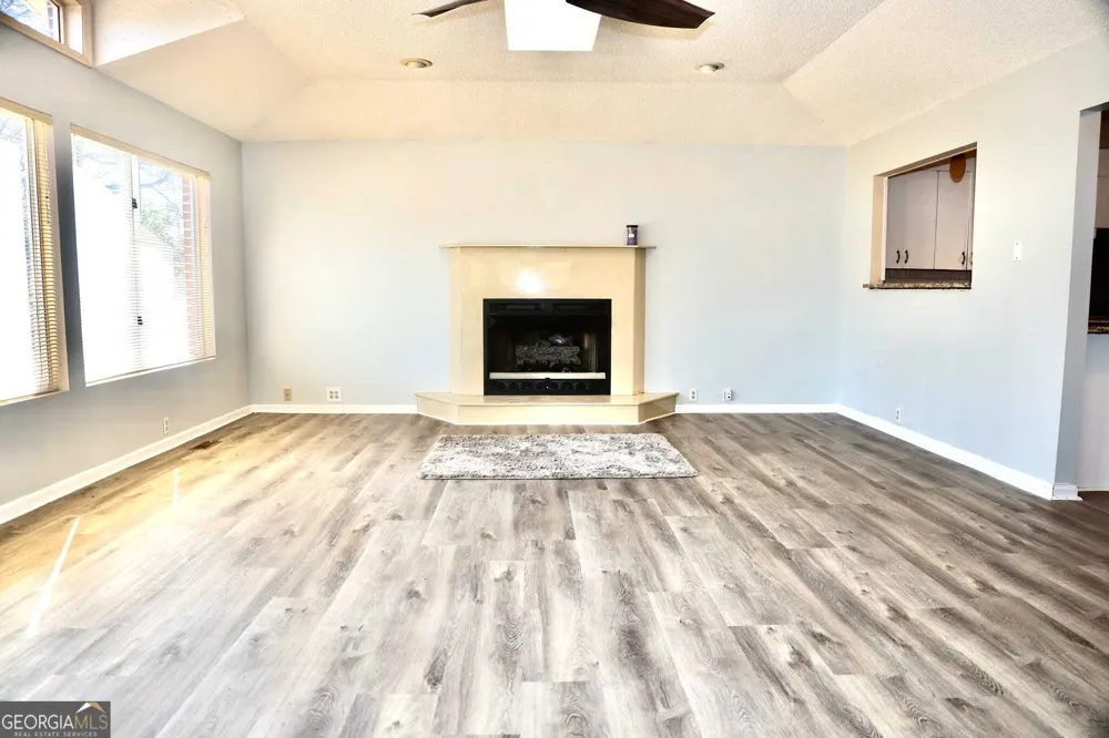 100 Brett AVE Warner Robins, GA 31088