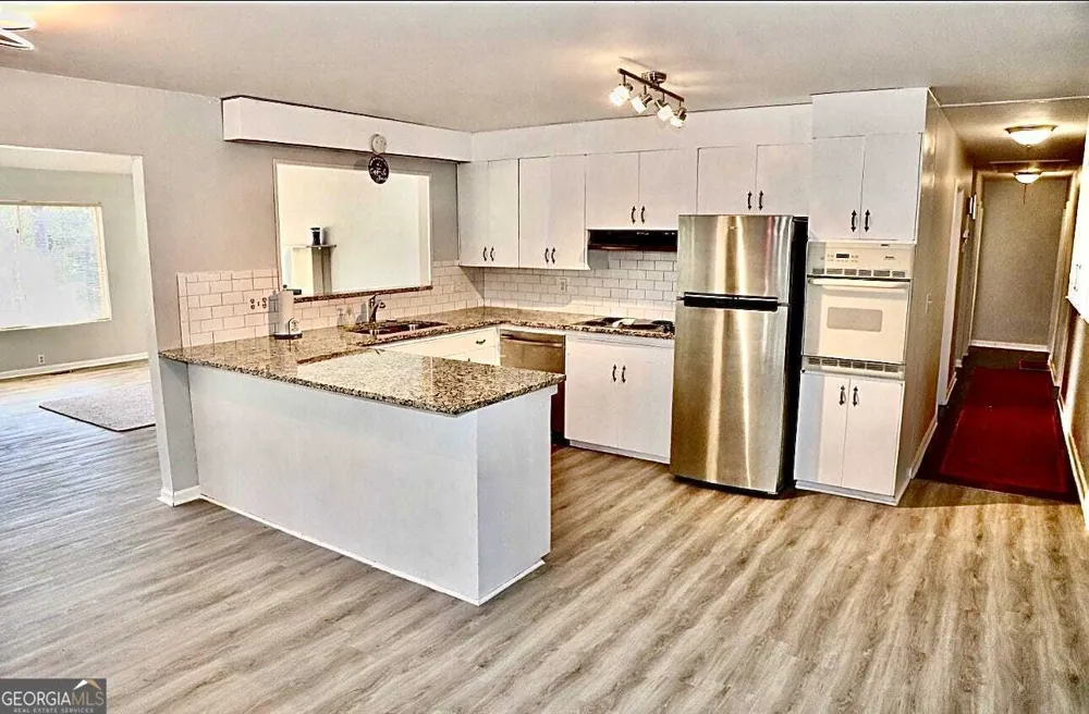 100 Brett AVE Warner Robins, GA 31088