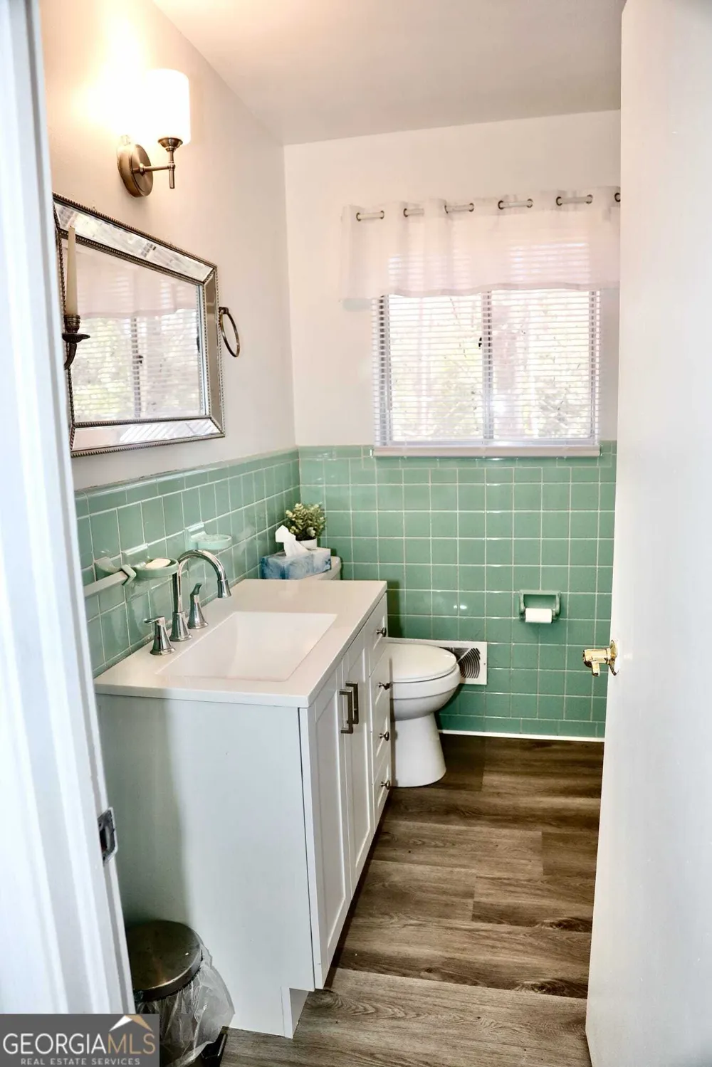 100 Brett AVE Warner Robins, GA 31088
