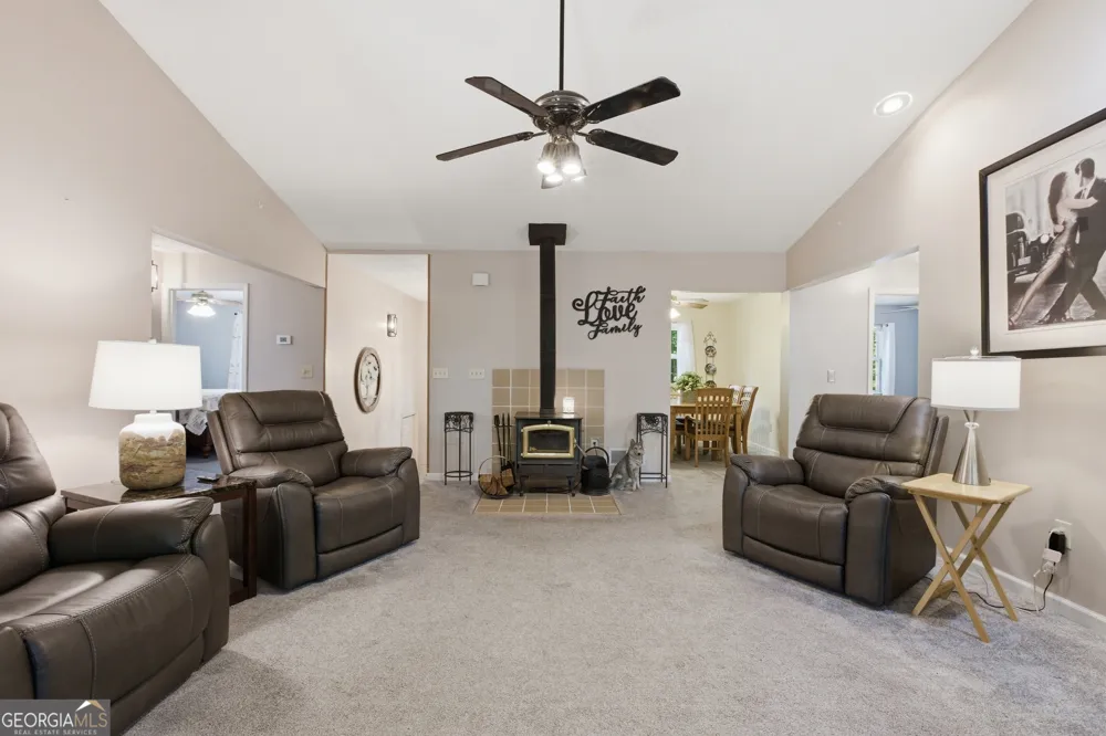 325 Springwood DR Clarkesville, GA 30523