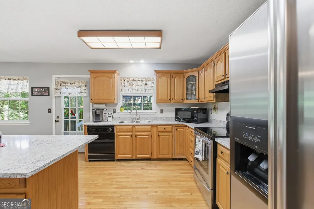 325 Springwood DR Clarkesville, GA 30523