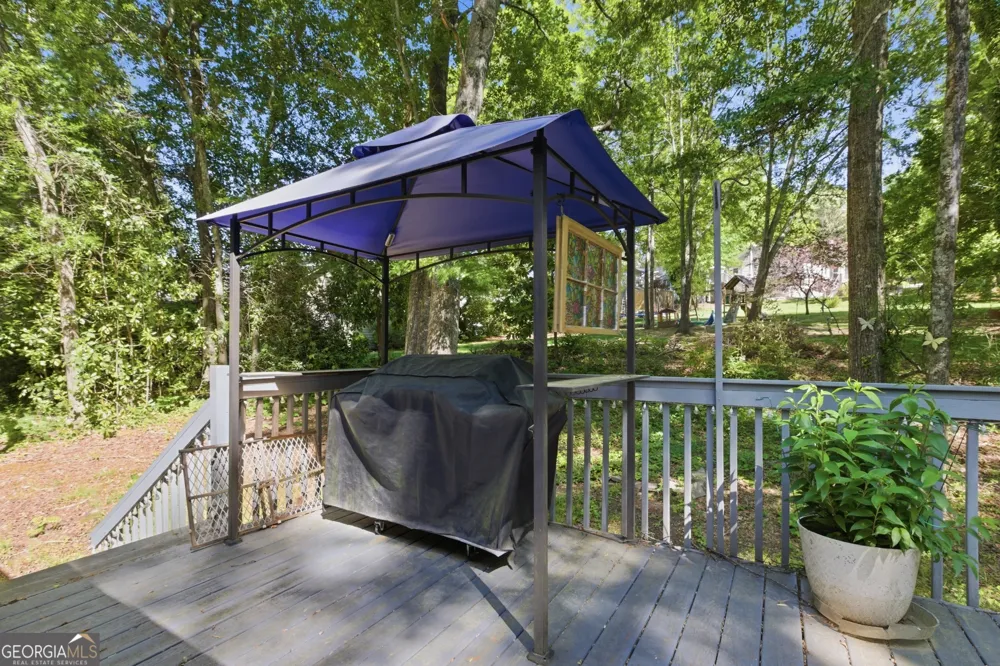 325 Springwood DR Clarkesville, GA 30523