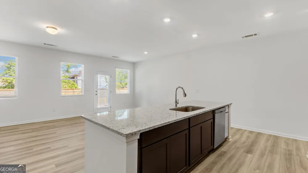 509 Hayes LN Canton, GA 30115