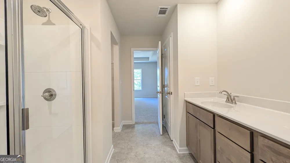 521 Hayes LN Canton, GA 30115