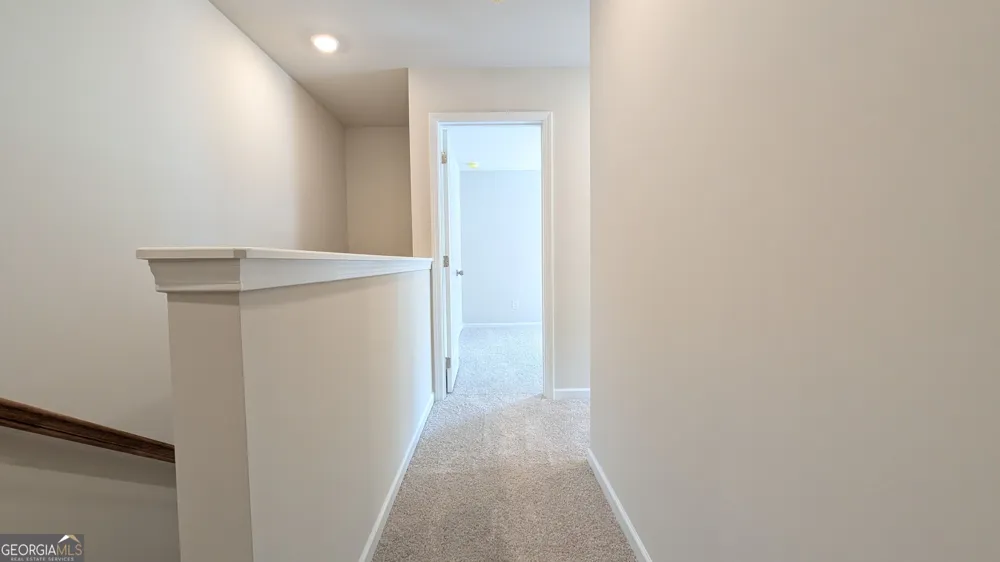521 Hayes LN Canton, GA 30115