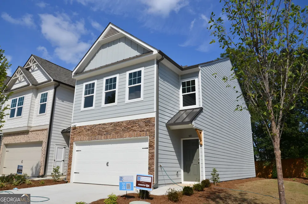 521 Hayes LN Canton, GA 30115