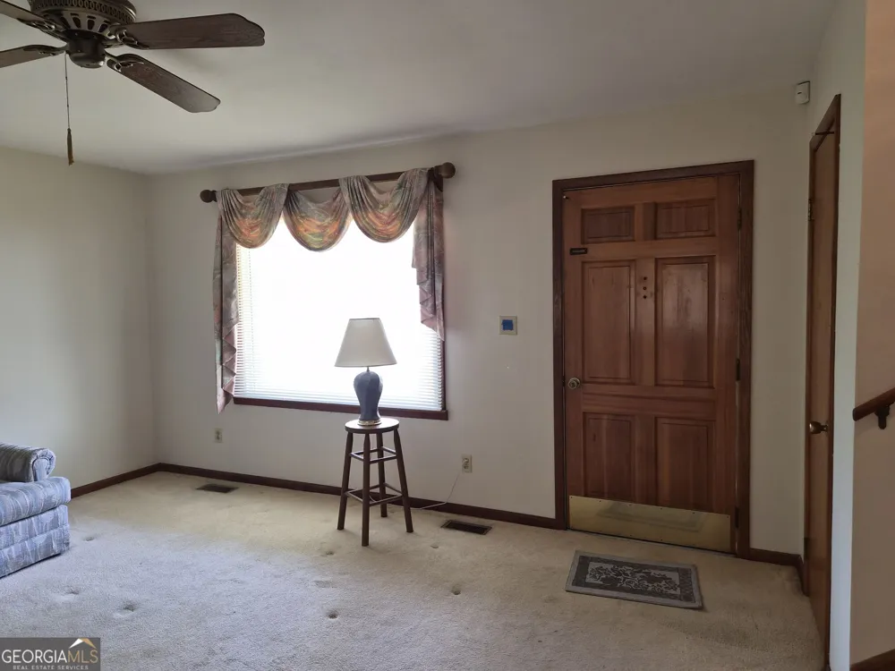 209 Self ST Warner Robins, GA 31088