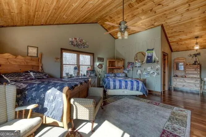 230 Smokin RDG Hayesville, NC 28904